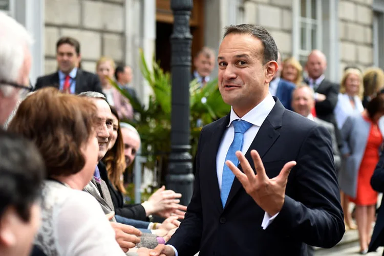 Leo Varadkar: comentário sobre primeiro-ministro irlandês, que tem pai indiano, foi visto como racista (Clodagh Kilcoyne/Reuters)