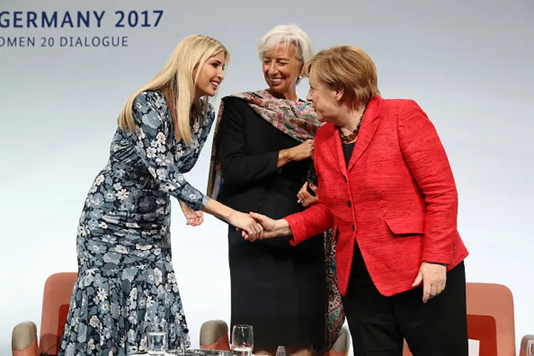 IVANKA TRUMP: filha do presidente americano foi vaiada em evento no qual participou ao lado de Angela Merkel e Christine Lagarde / Sean Gallup/Getty Images