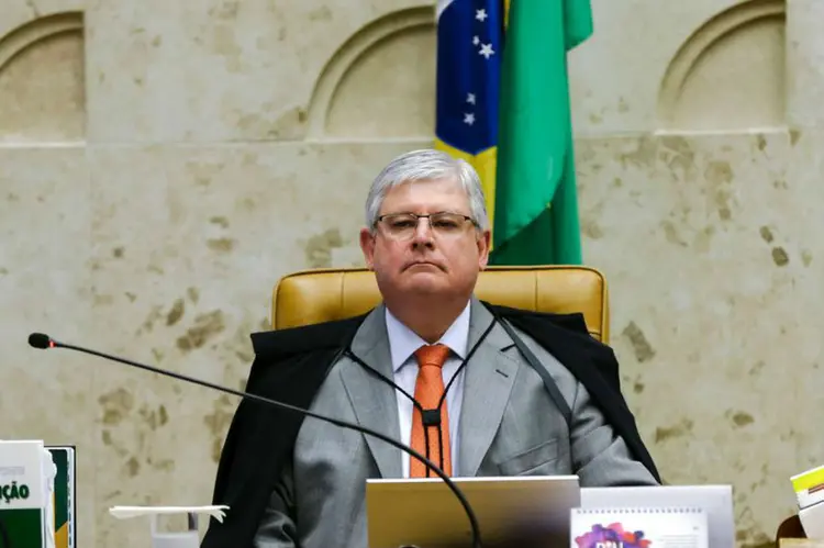 Rodrigo Janot: o procurador classificou a medida como uma "decisão política" (Marcelo Camargo/Agência Brasil)