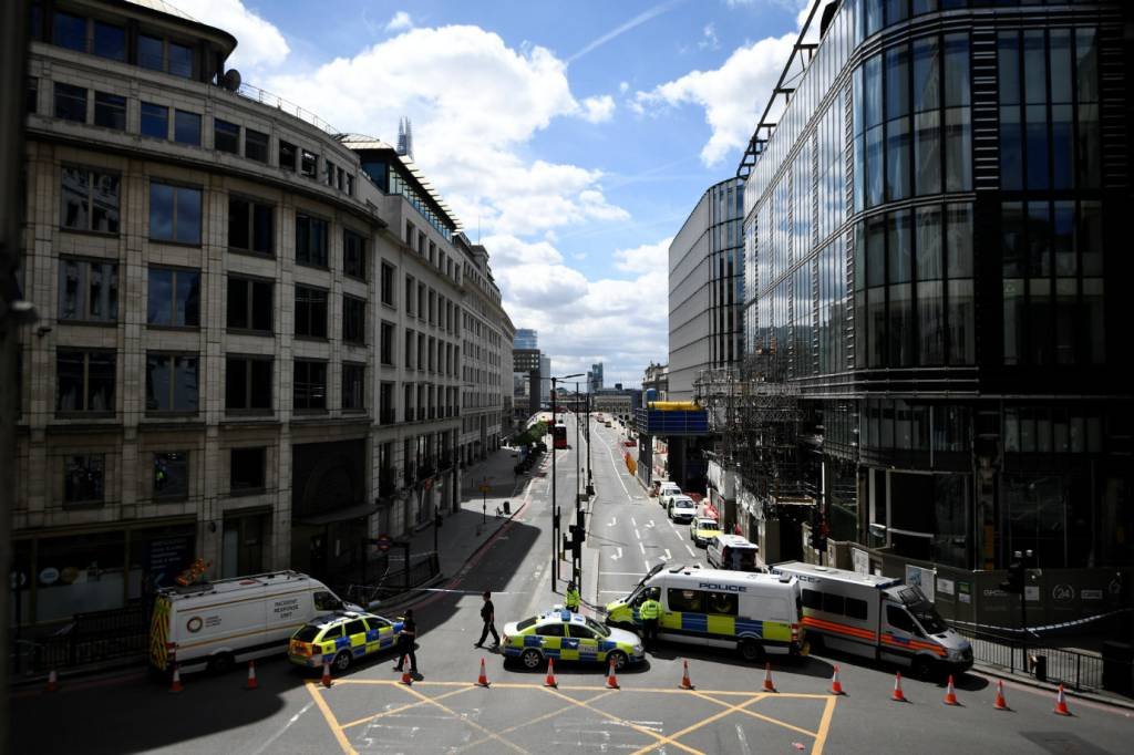 Atentado no coração de Londres deixa sete mortos e 48 feridos