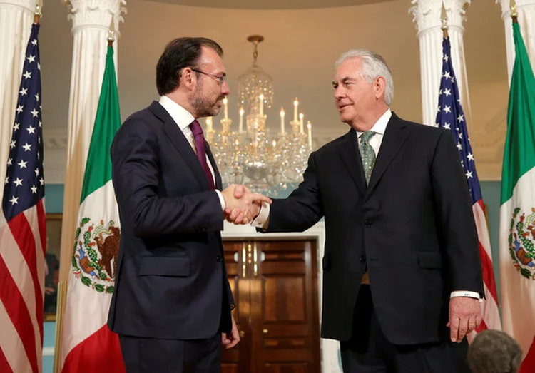 VIDEGARAY E TILLERSON: as relações entre os dois países estão &#8220;muito mais construtivas&#8221; / Joshua Roberts/ Reuters