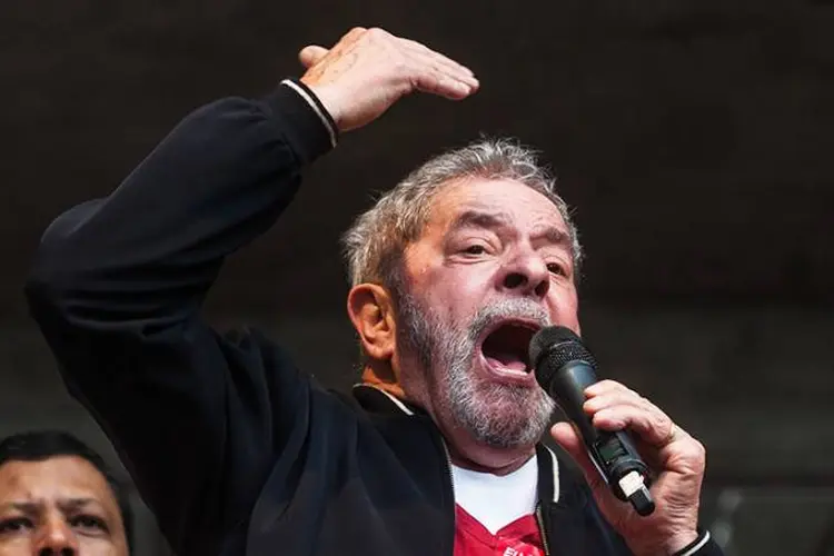 Lula: o petista foi condenado a nove anos e seis meses de prisão (./Getty Images)