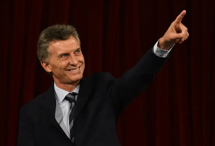 MAURICIO MACRI: presidente argentino espera por tempo até que suas medidas econômicas surtam efeito e melhorem o cenário no país / Amilcar Orfali / STR / Getty Images