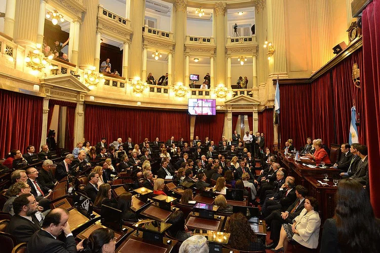 FOTO DE ARQUIVO: funcionários que trabalham em um prédio anexo ao Senado da Argentina, em Buenos Aires, foram obrigados a deixar o local nesta terça-feira (Gobierno de Chile/Wikimedia Commons)