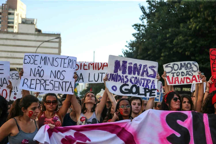 MULHERES PROTESTAM: a formação dos ministérios é uma das tantas questões a dificultar o novo governo / Paulo Pinto/ Agência PT (Paulo Pinto/Agência PT/Divulgação)