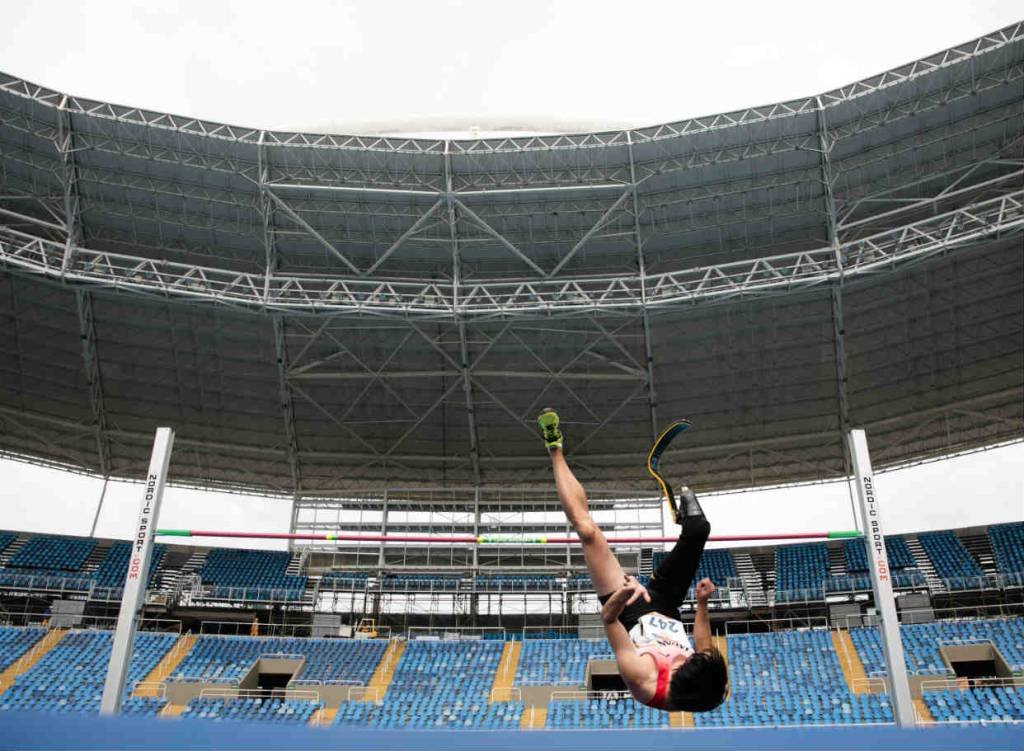 SELETIVA PARA AS OLIMPÍADAS DO RIO: os jogos vão melhorar a situação fiscal do estado, ou piorar o que já está péssimo?  / Buda Mendes