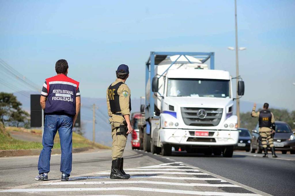 OPERAÇÃO RODOVIÁRIA: 10 milhões de brasileiros dizem já ter pago propina a algum policial  / Wellington Pedro/ Imprensa MG