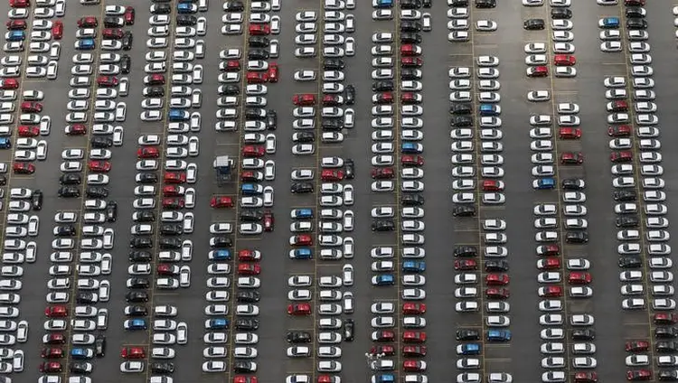 Carros: vendas do mês passado somaram 199,2 mil veículos novos (Paulo Whitaker/Reuters)
