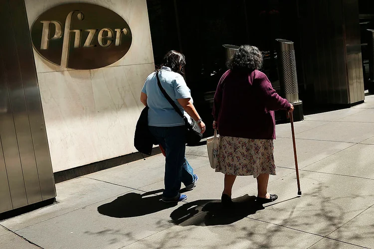 PFIZER: farmacêutica fez 21 aquisições em 10 anos, a última delas nesta segunda-feira  / Spencer Platt/Getty Images