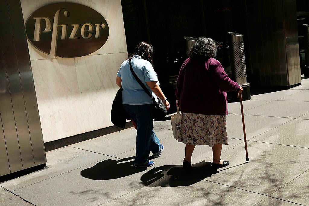 Para a Pfizer, é comprar e crescer