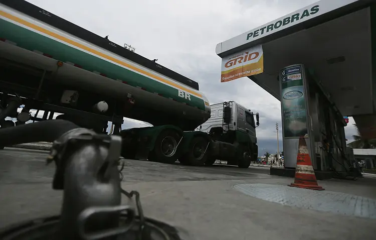 BR DISTRIBUIDORA: venda da subsidiária da Petrobras foi barrada pela justiça, que afirma que a operação viola a legislação / Mario Tama/Getty Images