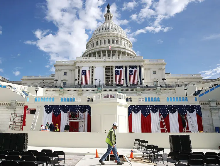 WASHINGTON: os Estados Unidos se preparam para receber Trump como presidente, num evento que será marcado por protestos / Mark Wilson/Getty Images