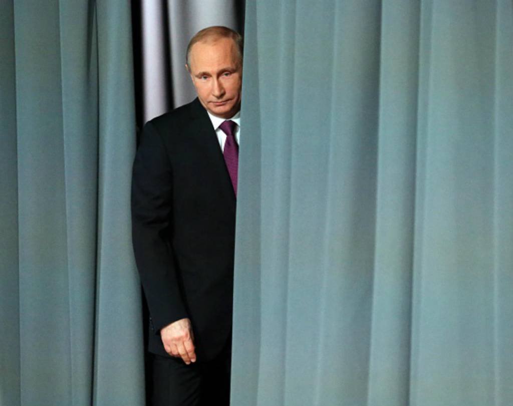 Putin diz que ainda não sabe se vai concorrer à reeleição em 2018