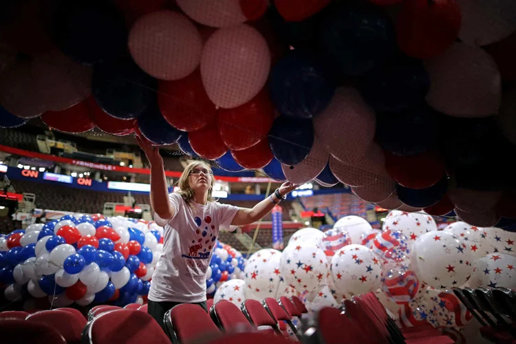 CLEVELAND: até o presidente do torneio de lutas UFC deve falar em favor de Trump na convenção republicana / Chip Somodevilla/ Getty Images