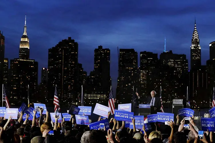 SANDERS EM NOVA YORK: apesar de seus laços com a cidade, Hillary é ampla favorita / Lucas Jackson/ Reuters