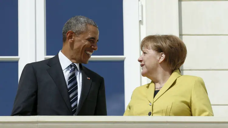 OBAMA E MERKEL:  não espere a mesma afinidade no encontro de hoje com Trump, em Washington  / Kevin Lamarque/ Reuters