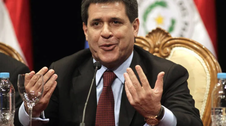 HORACIO CARTES: ele quer atrair para o Paraguai bilhões de investimentos da China, mas continua acusado de exportar contrabando para o Brasil / Jorge Adorno/Reuters