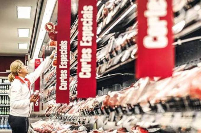 Disparada no preço das carnes faz IPCA acelerar 0,51% em novembro