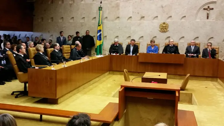 STF: Corte retoma julgamento de duas ações que contestam a permissão de executar a prisão de réus condenados em segunda instância / Valter Campanato/Agência Brasil