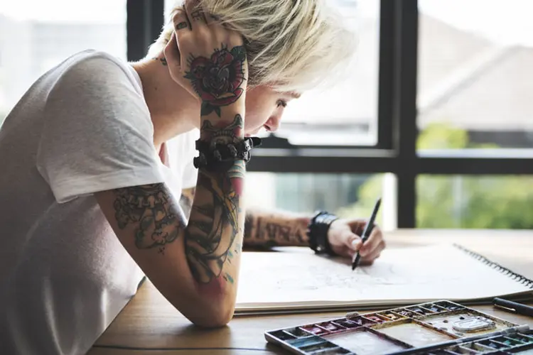 Tatuagens: o preço médio pago por uma tatuagem no site é de cerca de 250 libras (US$ 322) (iStock/Thinkstock)