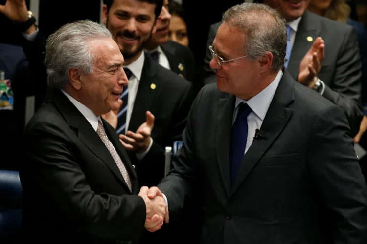 MICHEL TEMER E RENAN CALHEIROS: para os favoráveis à saída de Dilma, novo presidente é um “menos ruim” ainda muito ruim / Getty Images