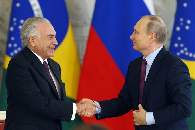 Temer e Putin assinam acordos para incentivar comércio bilateral