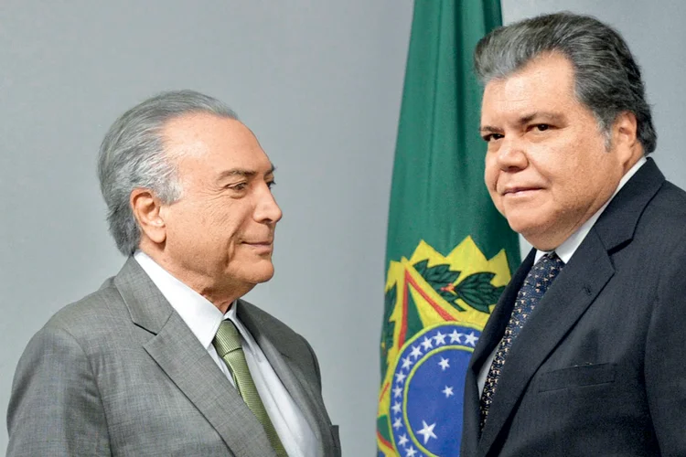 Temer e Sarney Filho: sob pressão, o presidente vetou medidas que colocavam em risco áreas protegidas (José Cruz/Agência Brasil)