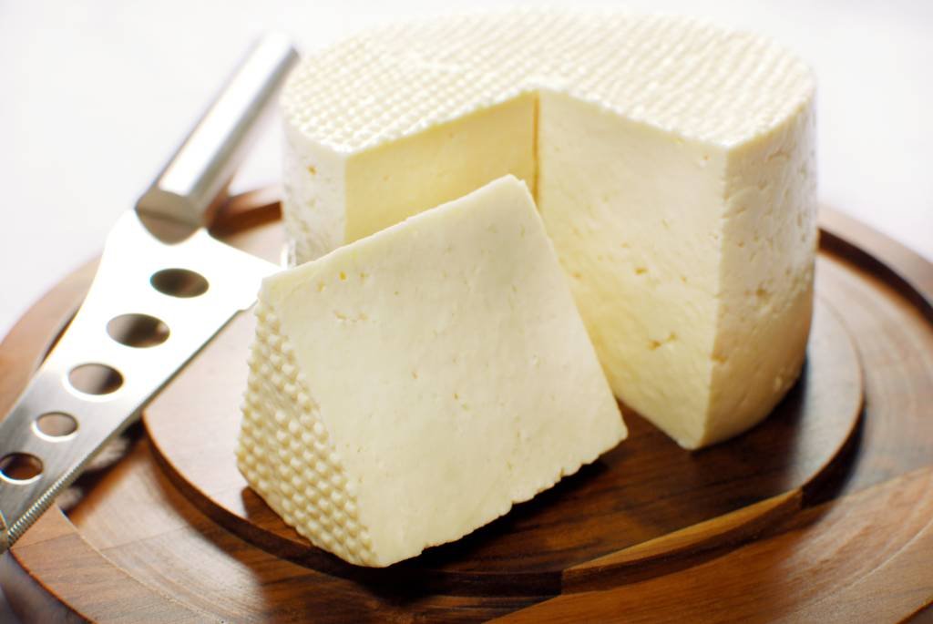Marcas de queijo minas frescal têm mais gordura que o permitido