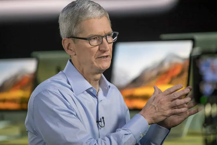 Tim Cook: redes sociais são uma das únicas plataformas em que a Apple não atua (David Paul Morris/Bloomberg)