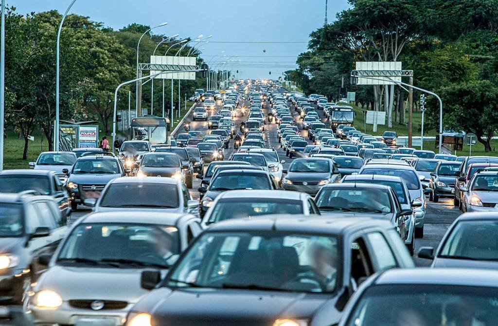 Produção brasileira de veículos cai 23,5% em setembro, diz Anfavea