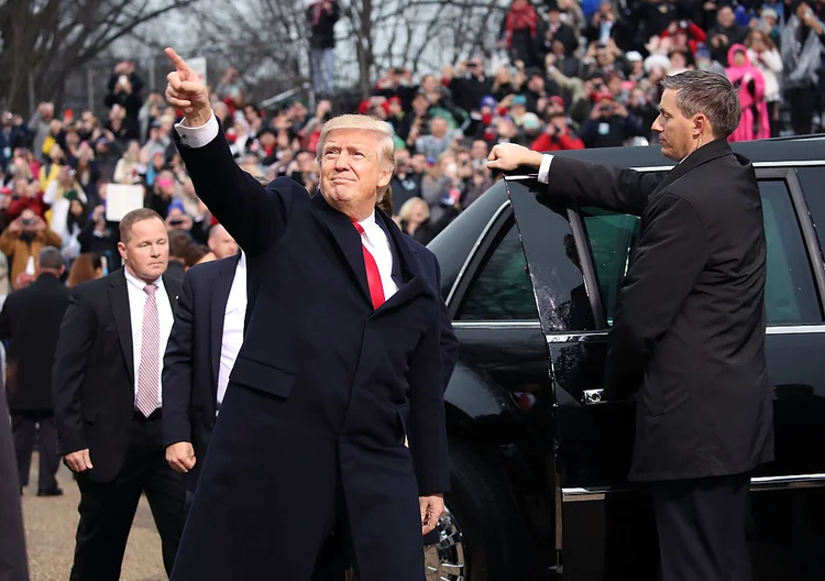 TRUMP: hoje ele se reúne com presidentes da indústria automotiva para discutir a geração de empregos, uma promessa de campanha / Mark Wilson/Getty Images