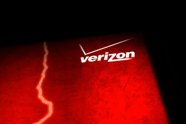 Verizon estimou que o impacto da reforma no lucro por ação no ano encerrado em 31 de dezembro seria de quase 4,10 dólares (Spencer Platt/Getty Images)