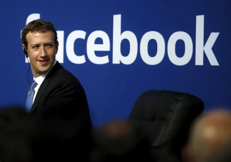 ZUCKERBERG, DO FACEBOOK: a maior empresa de mídia do mundo não produz conteúdo / Stephen Lam/File Photo (Stephen Lam/File Photo)