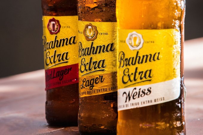 Ambev vende menos cerveja no Brasil, mas receita ainda cresce