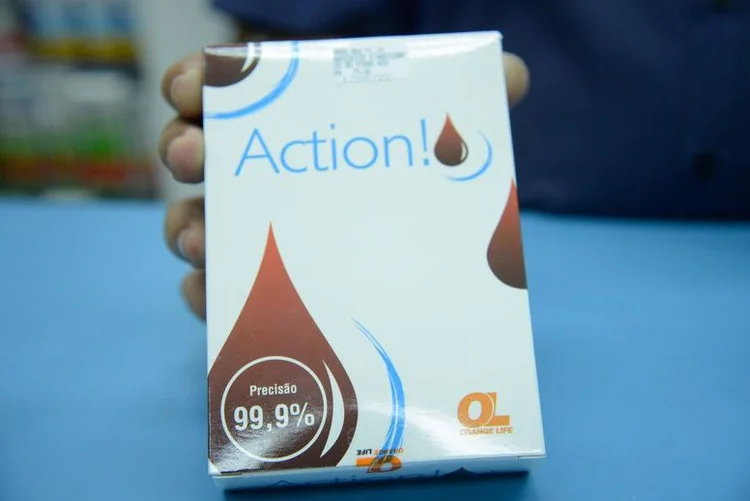 Autoteste: nas lojas, o valor de cada caixa oscila entre R$ 60 e R$ 70 (Tomaz Silva/Agência Brasil)