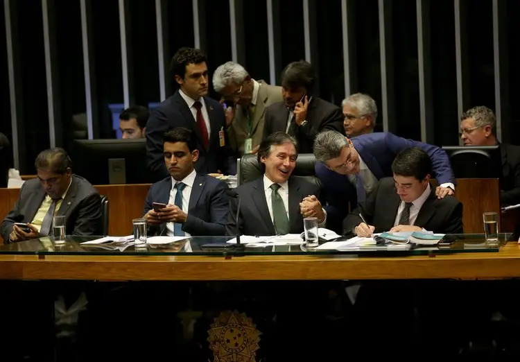Votação: a votação da LDO começou por volta das 21h10, depois de um acordo de líderes (Wilson Dias/Agência Brasil)
