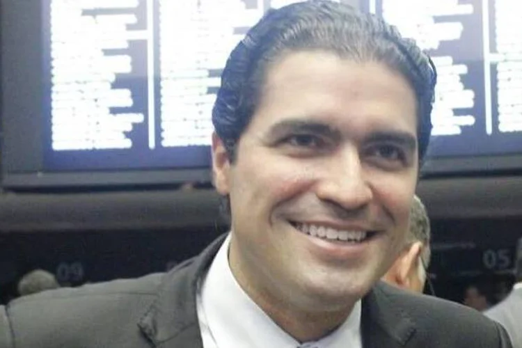 Relator: do novo Refis está incluso no grupo de parlamentares devedores (Facebook/Reprodução)
