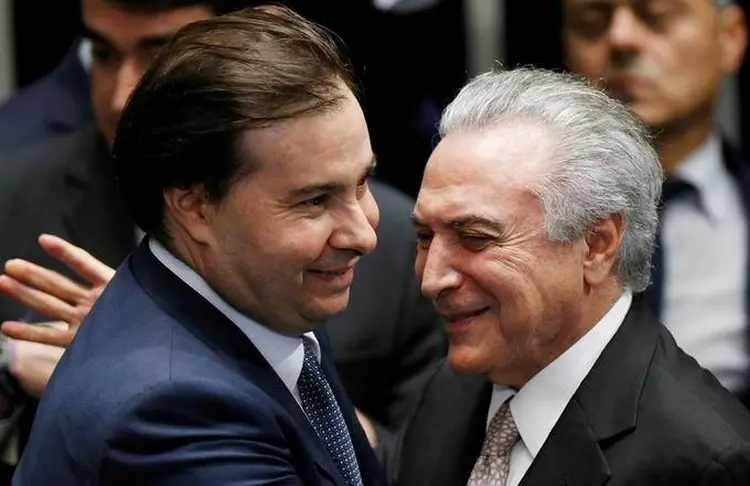 MAIA E TEMER: deputado carioca já trata de como montaria seu ministério caso seja levado à presidência / Ueslei Marcelino/Reuters (Ueslei Marcelino/Reuters)