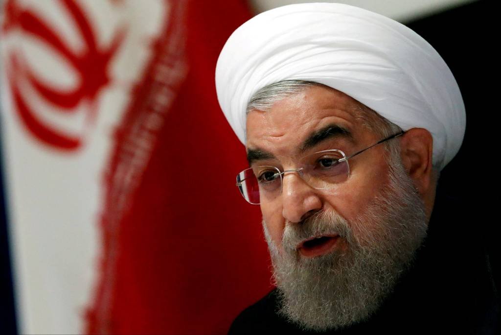 Rouhani diz que Irã seguirá comprometido com acordo nuclear