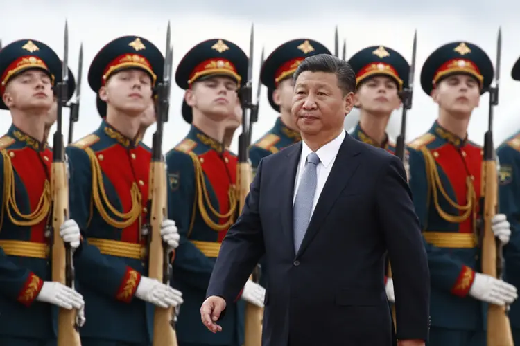 Xi Jinping na Rússia: "Pequim e Moscou são resolutamente opostas à montagem do Thaad" (Sergei Karpukhin/Reuters)