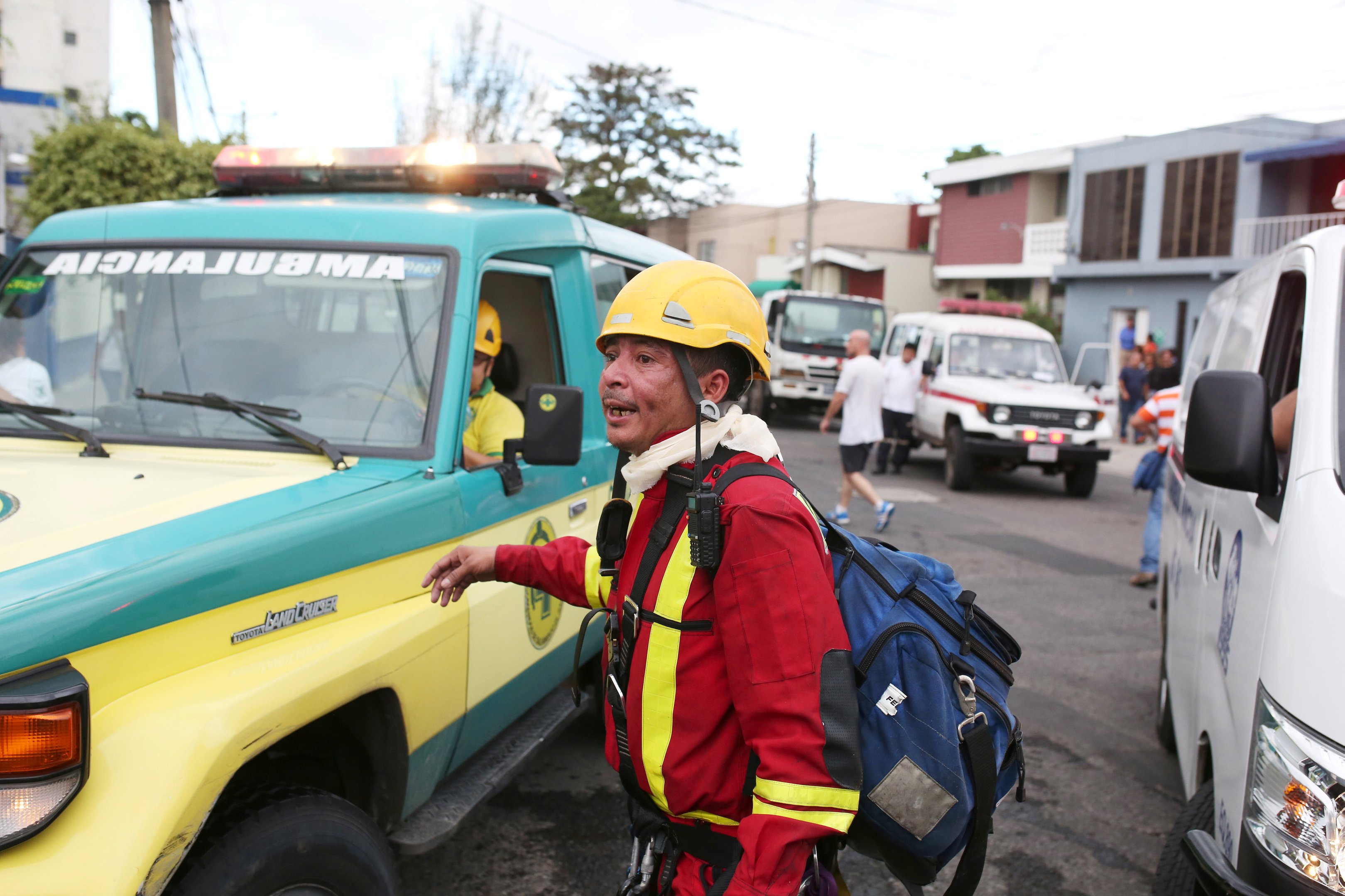 Incêndio em ministério de El Salvador deixa ao menos 2 mortos