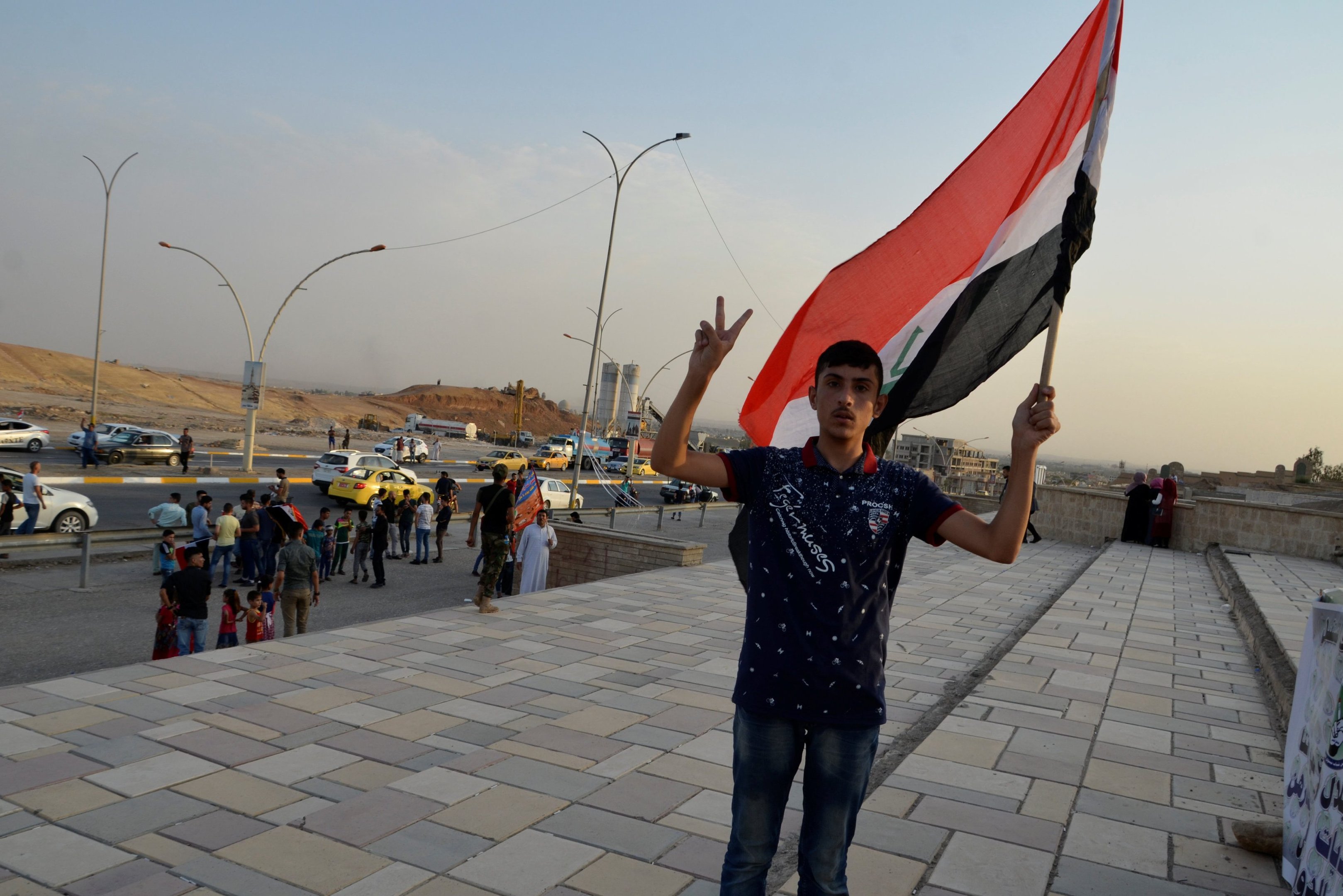 Premiê do Iraque anuncia vitória sobre Estado Islâmico em Mosul
