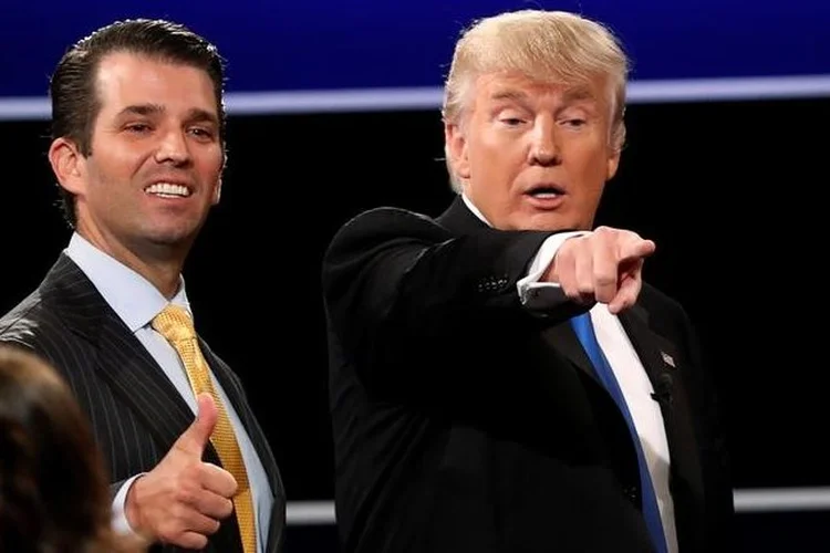 Trump e Trump Jr.: "Eu acho que muitas pessoas teriam realizado este encontro", disse Trump (Mike Segar/Reuters)