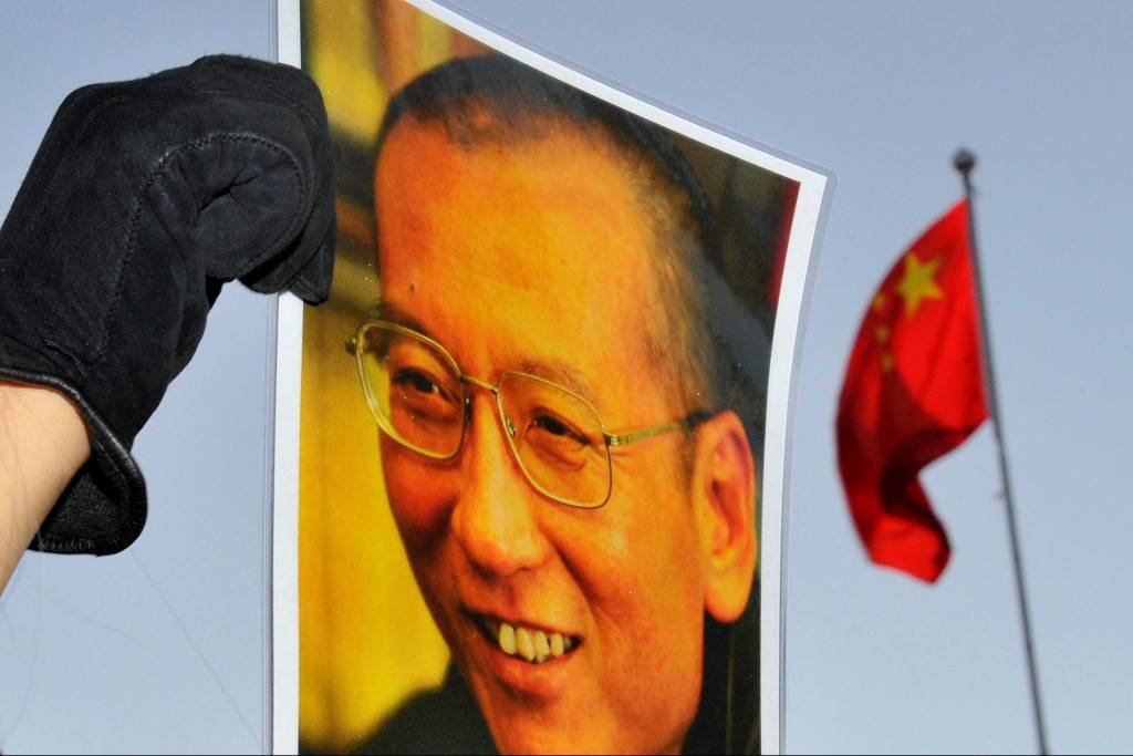 Nobel da Paz chinês Liu Xiaobo morre aos 61 anos