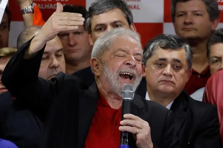 Lula: se tiver a condenação confirmada pelo TRF-4, ex-presidente ficará inelegível (Nacho Doce/Reuters)