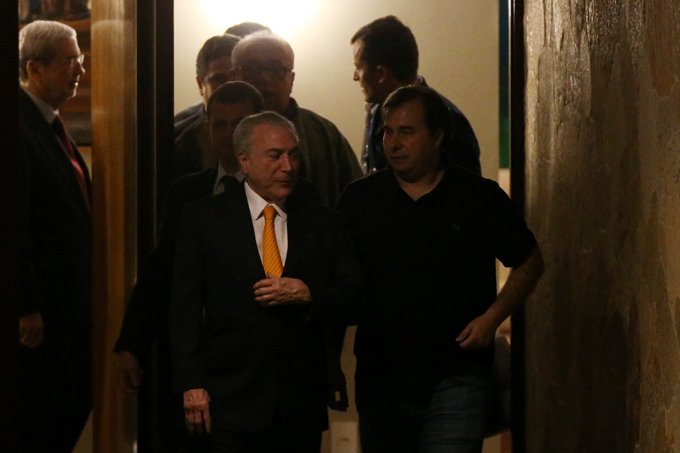 Temer participa de jantar na casa de Rodrigo Maia