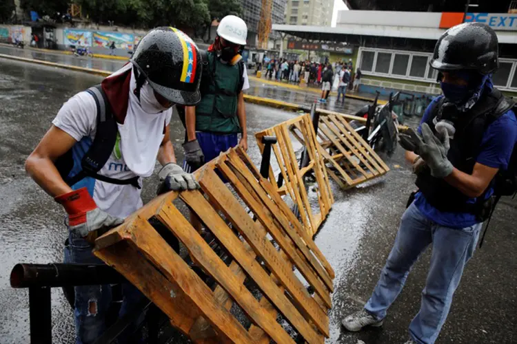 Greve: faz parte de uma série de atos preparados para o fim desta semana (Carlos Garcia Rawlins/Reuters)