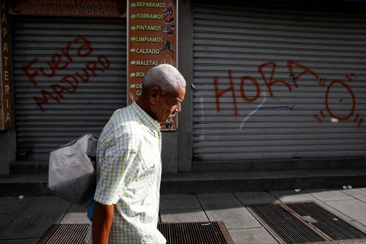 Greve: a paralisação em estabelecimentos comerciais e escritórios é maior na zona leste da cidade do que no oeste (Carlos Garcia Rawlins/Reuters)