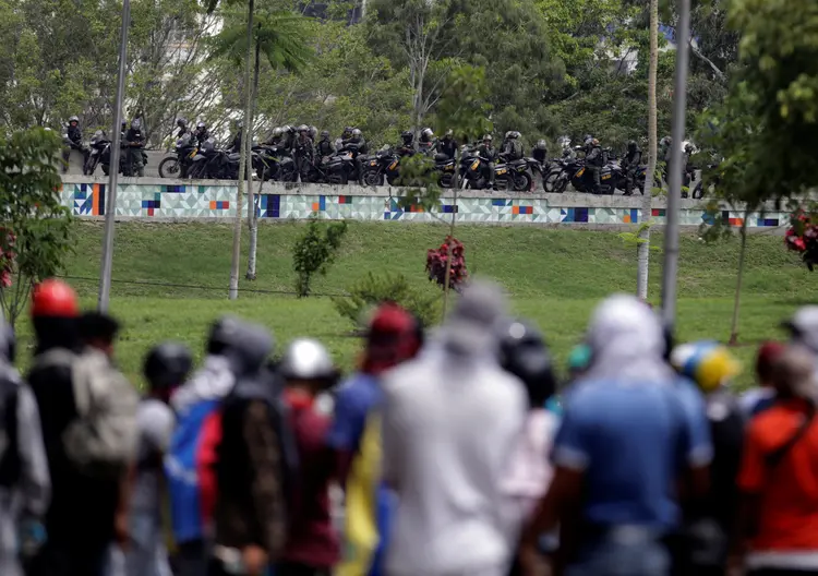 Protestos na Venezuela: sobe para 98 o número de mortos em quatro meses de protestos da oposição (Fabiola Ferrero/Reuters)