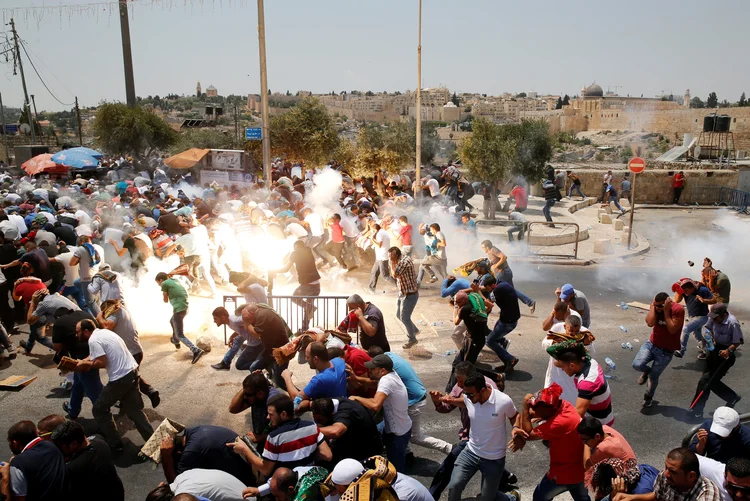 Conflito: os palestinos foram mortos por disparos em localidades situadas perto da Cidade Velha e na Cisjordânia ocupada (Ammar Awad/Reuters)